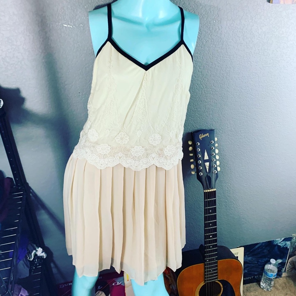 🔥Like new worn once Maison Jules Beige and Black Lace Layered Dress XL